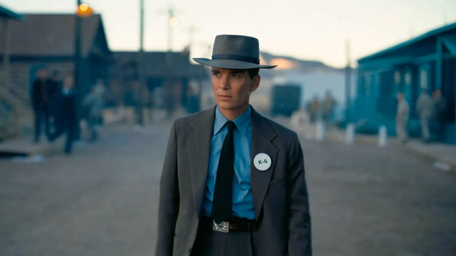 oppenheimer-runtime-how-christopher-nolan-s-three-hour-biopic-compares-to-other-epics-image-0